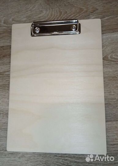 Планшет с зажимои