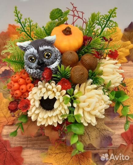 Подарочные осенние букеты из мыла в вязанных кашпо