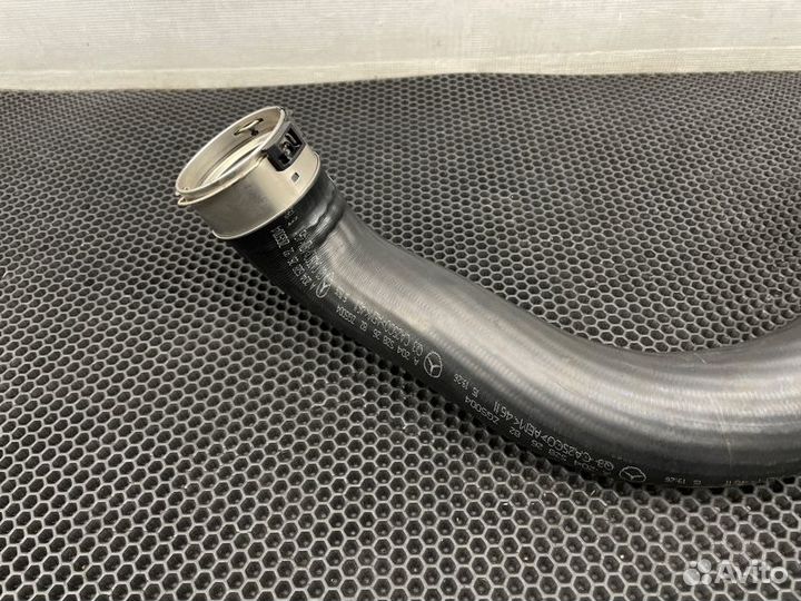 Патрубок интеркулера Mercedes-Benz C-Class W204