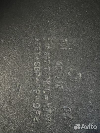 Полка салона задняя tiguan 2010 год