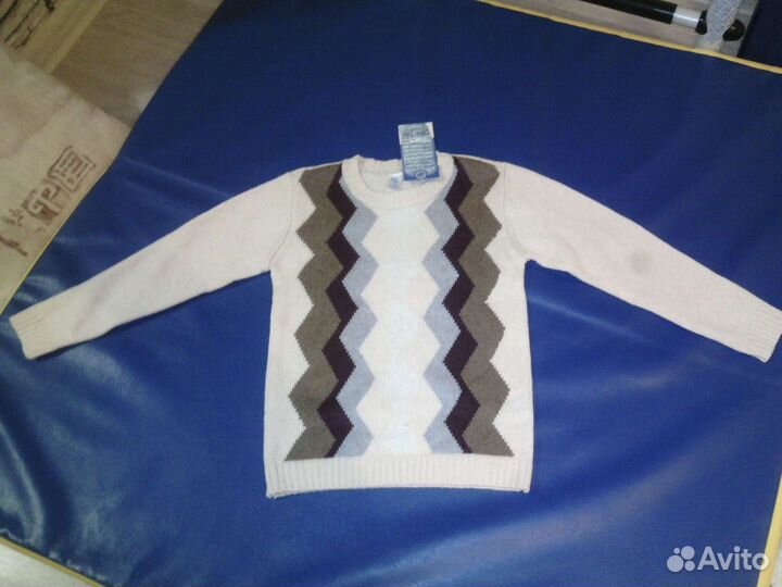 Свитер для мальчика 116 (новый)