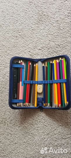 Пенал с карандашами, линейкой, ластиком