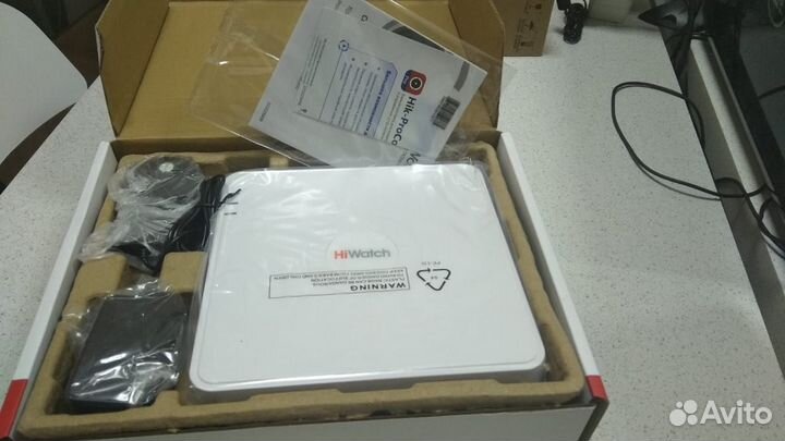8-кан IP-видеорегистратор HiWatch DS-N208(C)