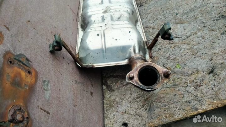 Глушитель средняя часть Kia Sorento 1