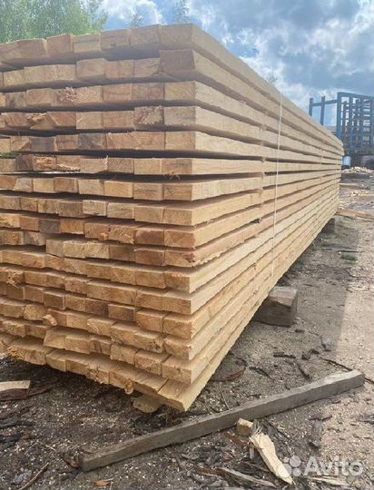 Доска пиломатериалы хвоя