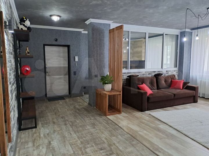 2-к. квартира, 82 м², 5/9 эт.