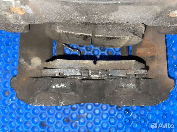 Суппорт задний левый Lexus GS (3)