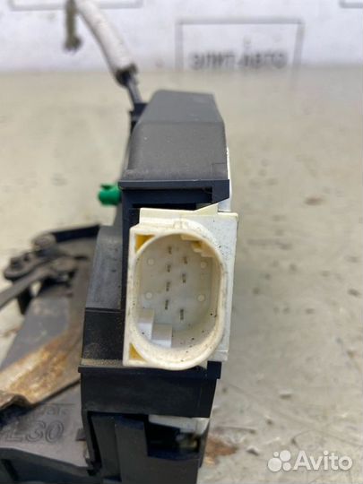 Замок двери передний правый Lr Vogue L322 4.2 2007