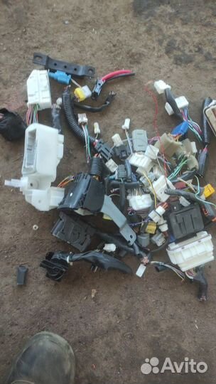 Фишки разъёмы проводки Nissan Juke