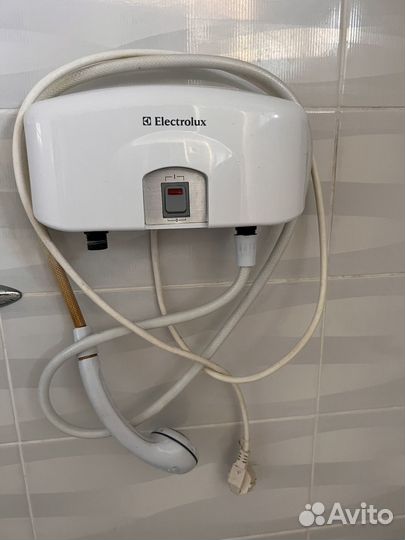 Водонагреватель проточный electrolux