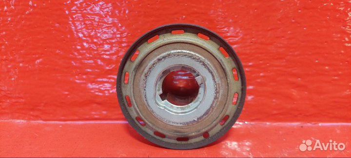 Шкив коленвала Citroen Picassa 1.6 HDI (DV6TED4)