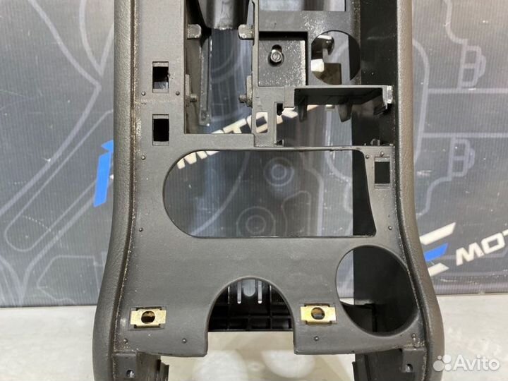 Консоль между сидений Audi Allroad C5 BES 2003