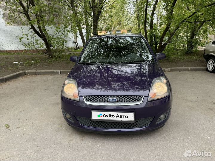 Ford Fiesta 1.6 AT, 2007, 207 120 км