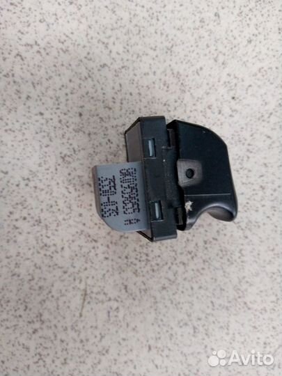Кнопка стеклоподъемника Audi A5 8T
