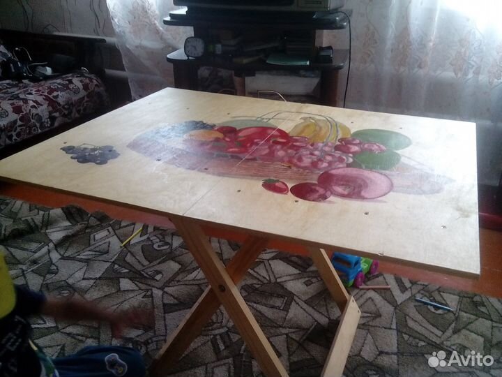 Продам журнальный/гостевой столик авторский