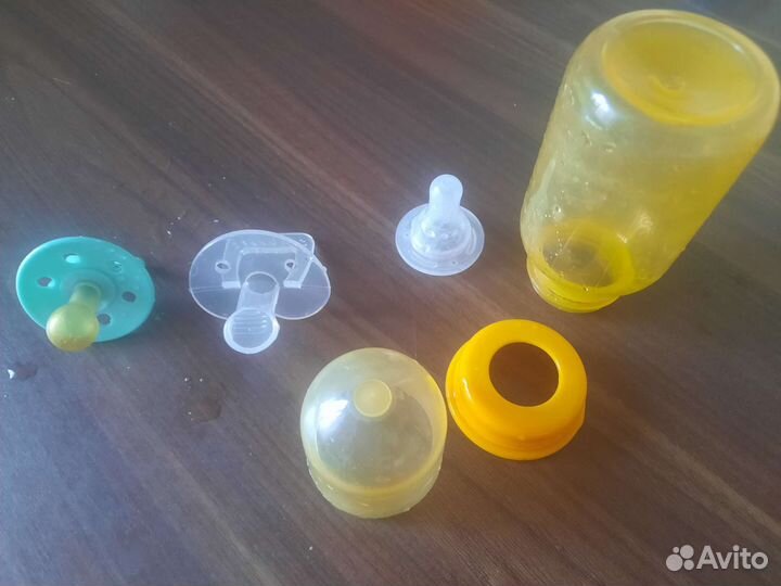 Соски и бутылочка