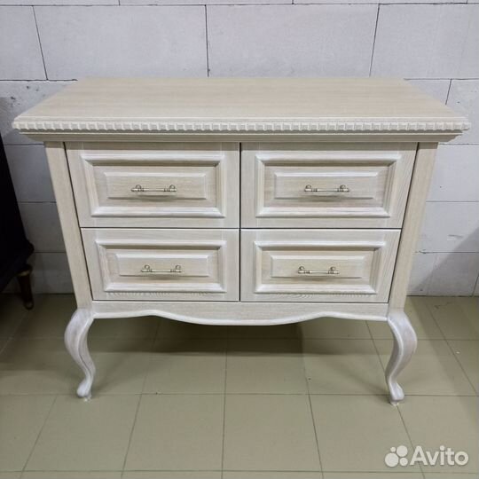 Большой комод ручной работы из массива ясеня