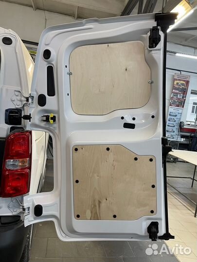 Обшивка кузова фургона peugeot expert l3h1 комплек