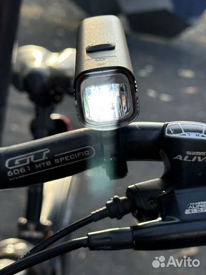 Велофонарь передний