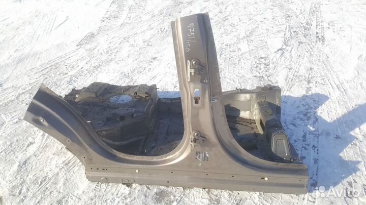 Порог со стойкой правый Range Rover