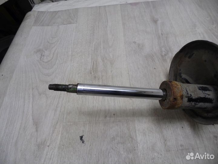 Амортизатор пер пр Kia Spectra 2001-2011