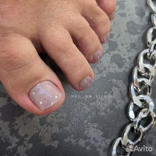 Мастер маникюра и педикюра