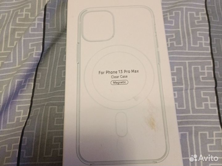 Чехол на iPhone 13 и чехол на iPhone 13 Pro