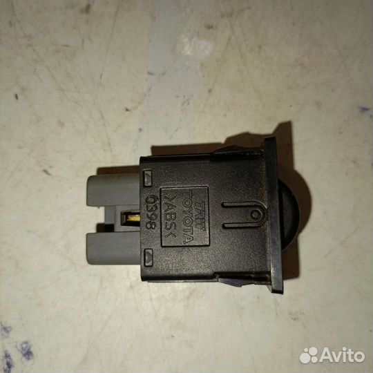 Кнопка корректора фар Toyota Corolla