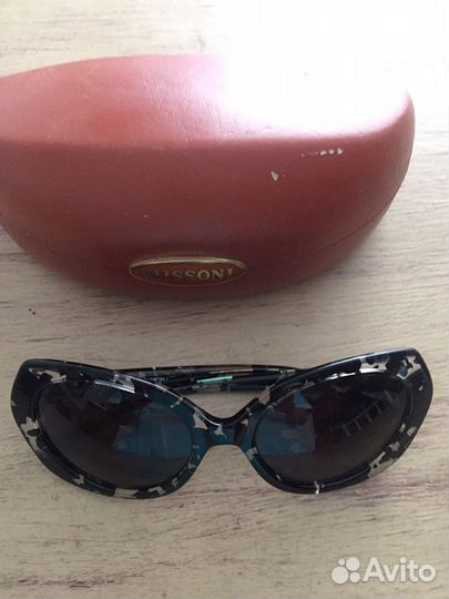 Очки солнцезащитные