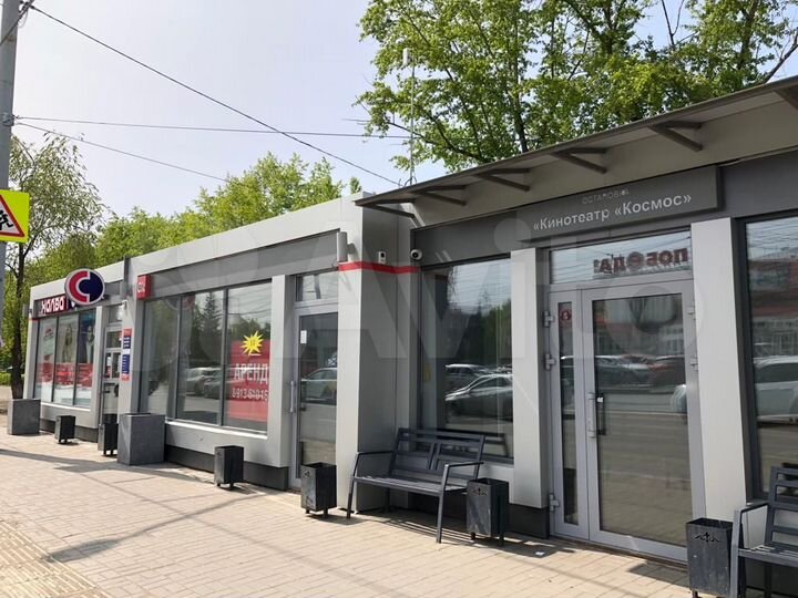 Космос остановка общ. транспорта, Св. назн, 21 м²