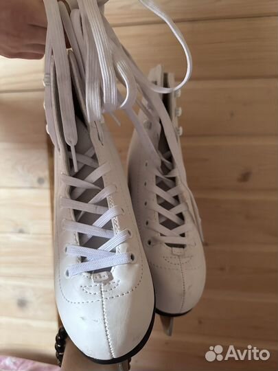 Коньки фигурные детские 34 размер