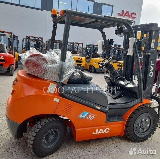 Погрузчик 3т газовый JAC cpqd30