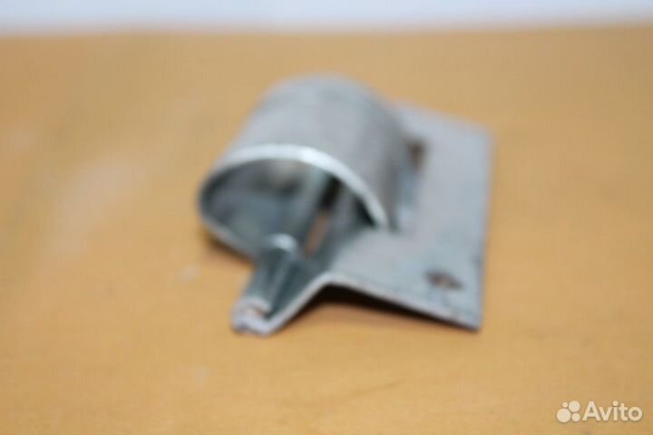 Завес (петля) люка Ariston C00050561 бу. 5228