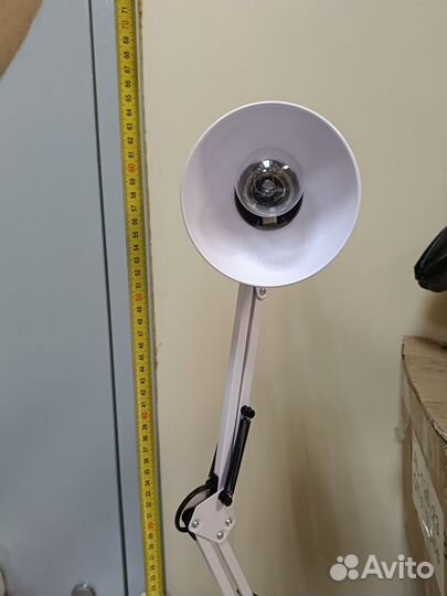 Лампа настольная