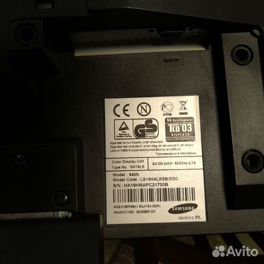 Монитор Samsung SyncMaster 940N