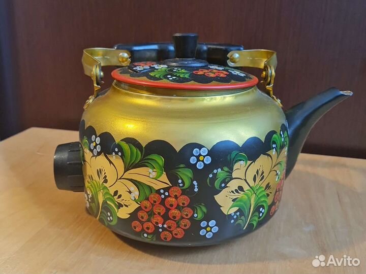 Электрический чайник с росписью СССР