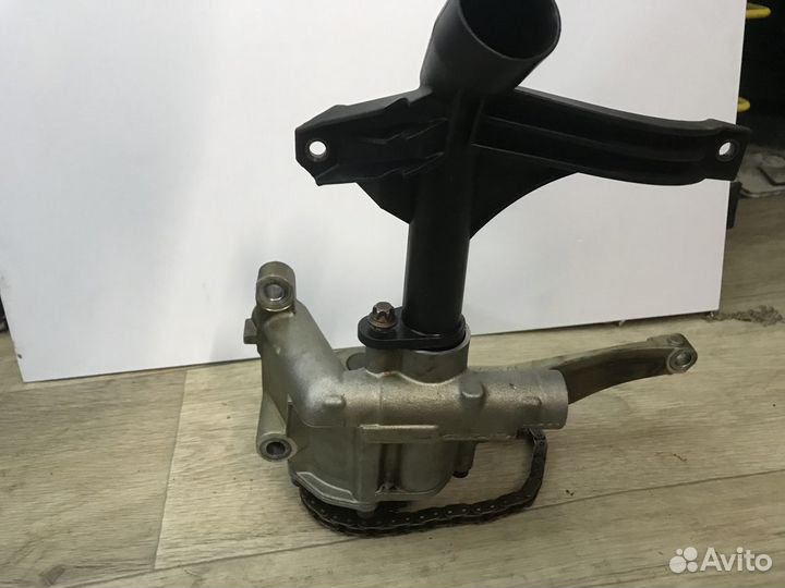 Насос масляный Mercedes A2721800701