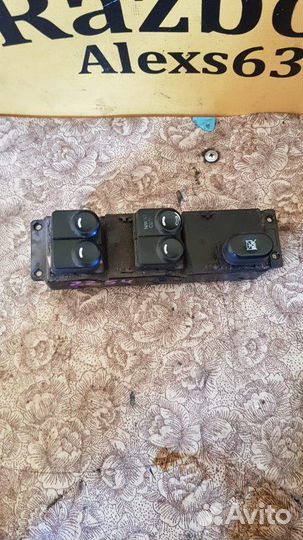 Блок стеклоподъемников Hyundai Solaris 1.4 2012