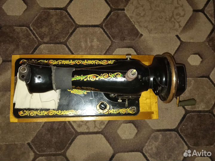 Швейная машина Подольск ручная