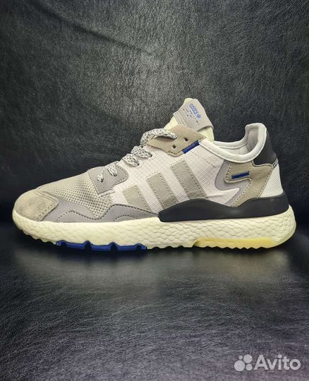 Кроссовки adidas