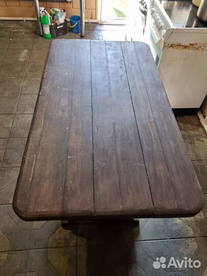 Стол деревянный