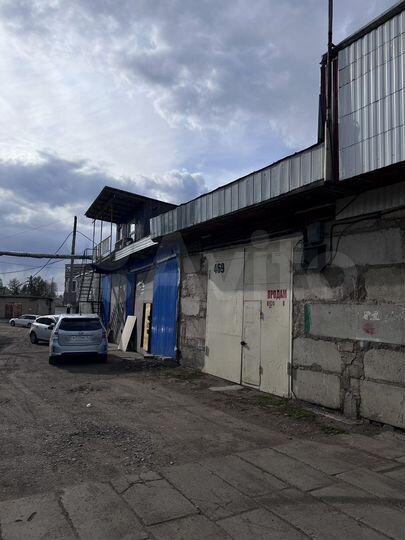 Гараж, > 30 м²