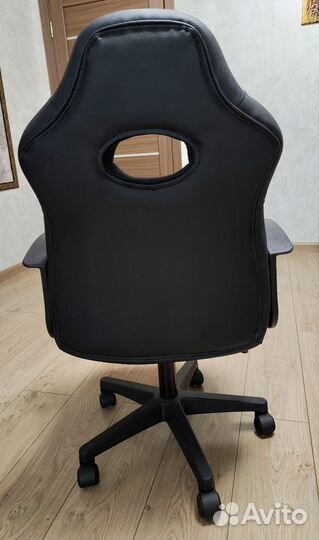 Компьютерное кресло zombie новое