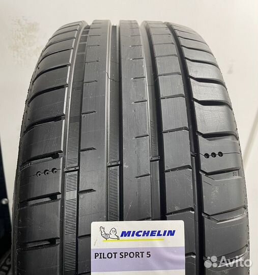 Michelin Pilot Sport 5 255/40 R19 100Y
