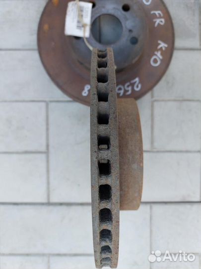 Диск тормозной Toyota Prius NHW20