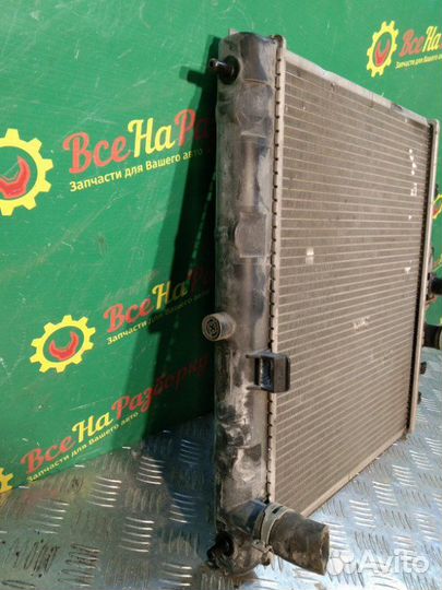 Радиатор охлаждения Nissan Note E11
