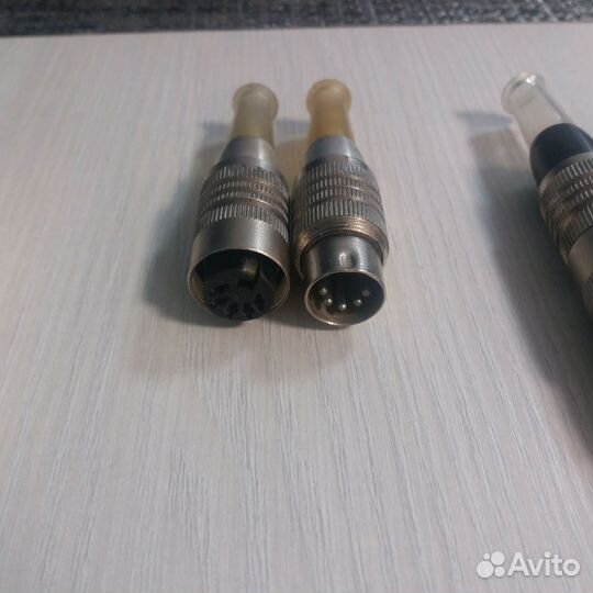 Din5 (Tesla) разъем F и M