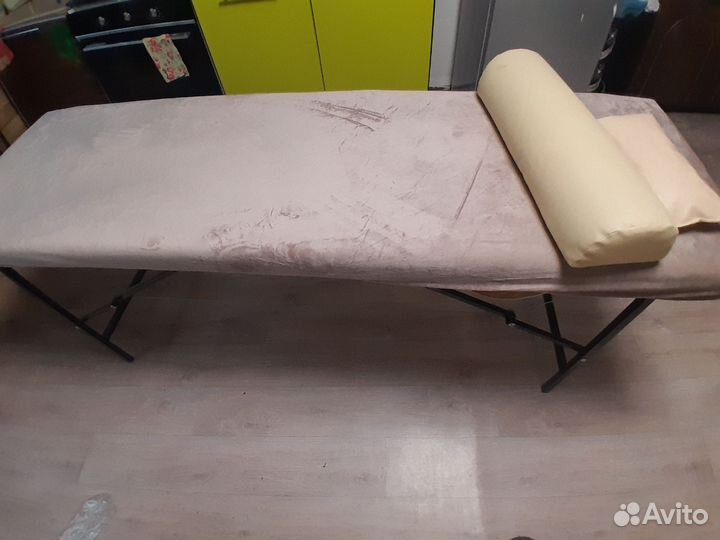 Массажная кушетка