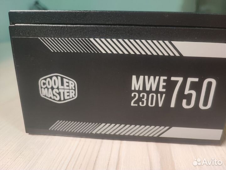 Блок питания Cooler Master MWE 750W 80 Plus