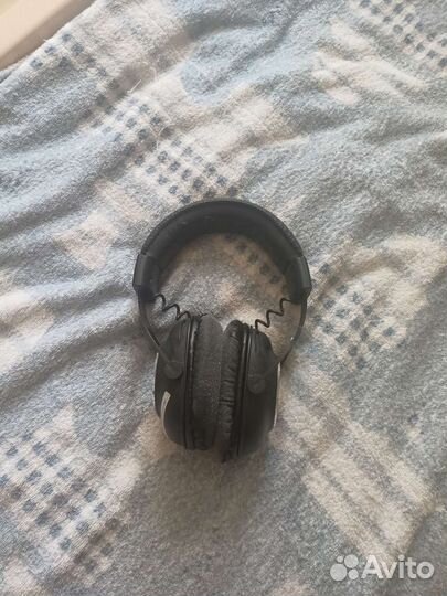 Игровые наушники Logitech G Pro